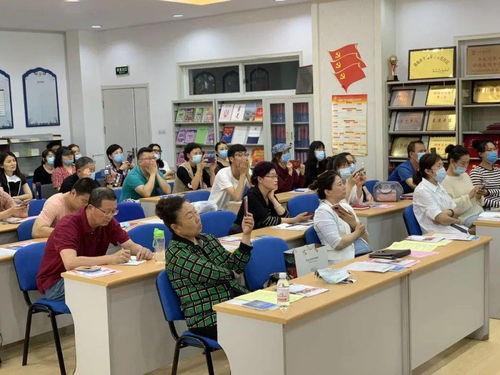市南區招生政策宣傳教育服務走進街道社區，打造教育咨詢服務新平臺